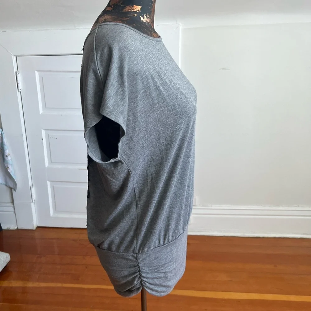 #56 MAURCIES L Gray Top - Picture 2 of 6